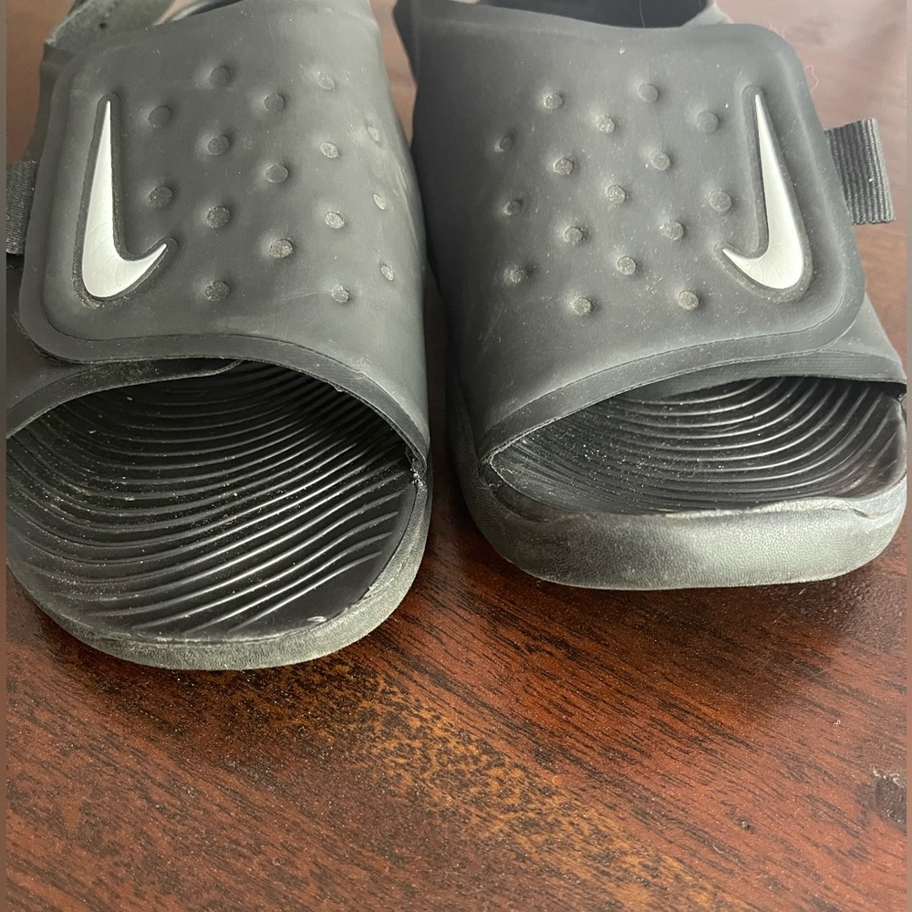 SOLD Nike Stingray Black Sandal Baseball Pool 3Y - Picture 6 of 6